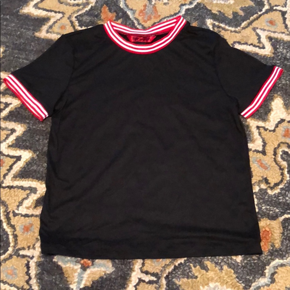 Black crop top size M